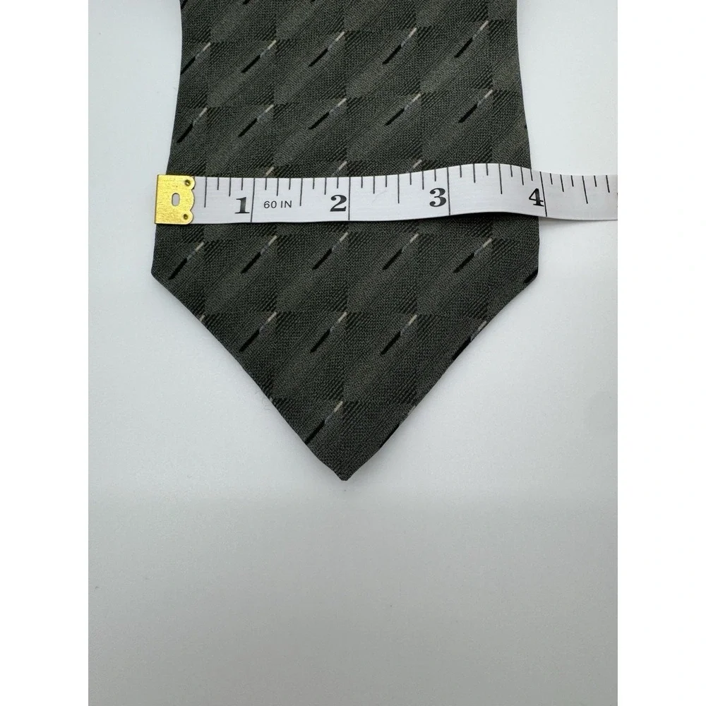 Bill Blass Silk Tie Green Geometric Pattern Classic Designer Necktie USA